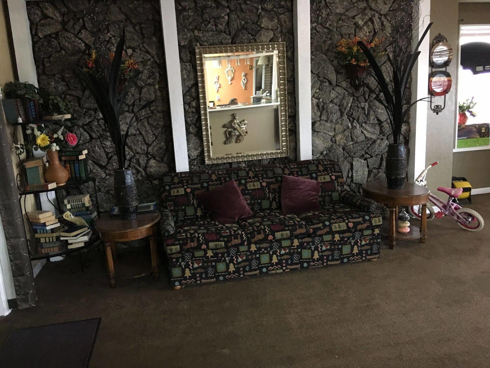 希格金斯维尔贝斯特韦斯特必住酒店 Higginsville 外观 照片